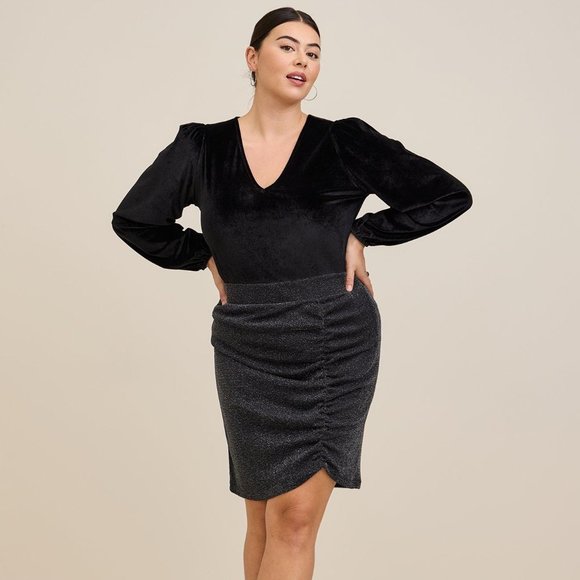Torrid - At The Knee Glitter Knit Cinched Bodycon Skirt in Nonce - Picture 9 of 11
